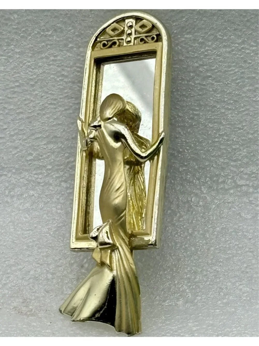 1980s 3D AJC Lady In Mirror Brooch Gold Tone - Signed